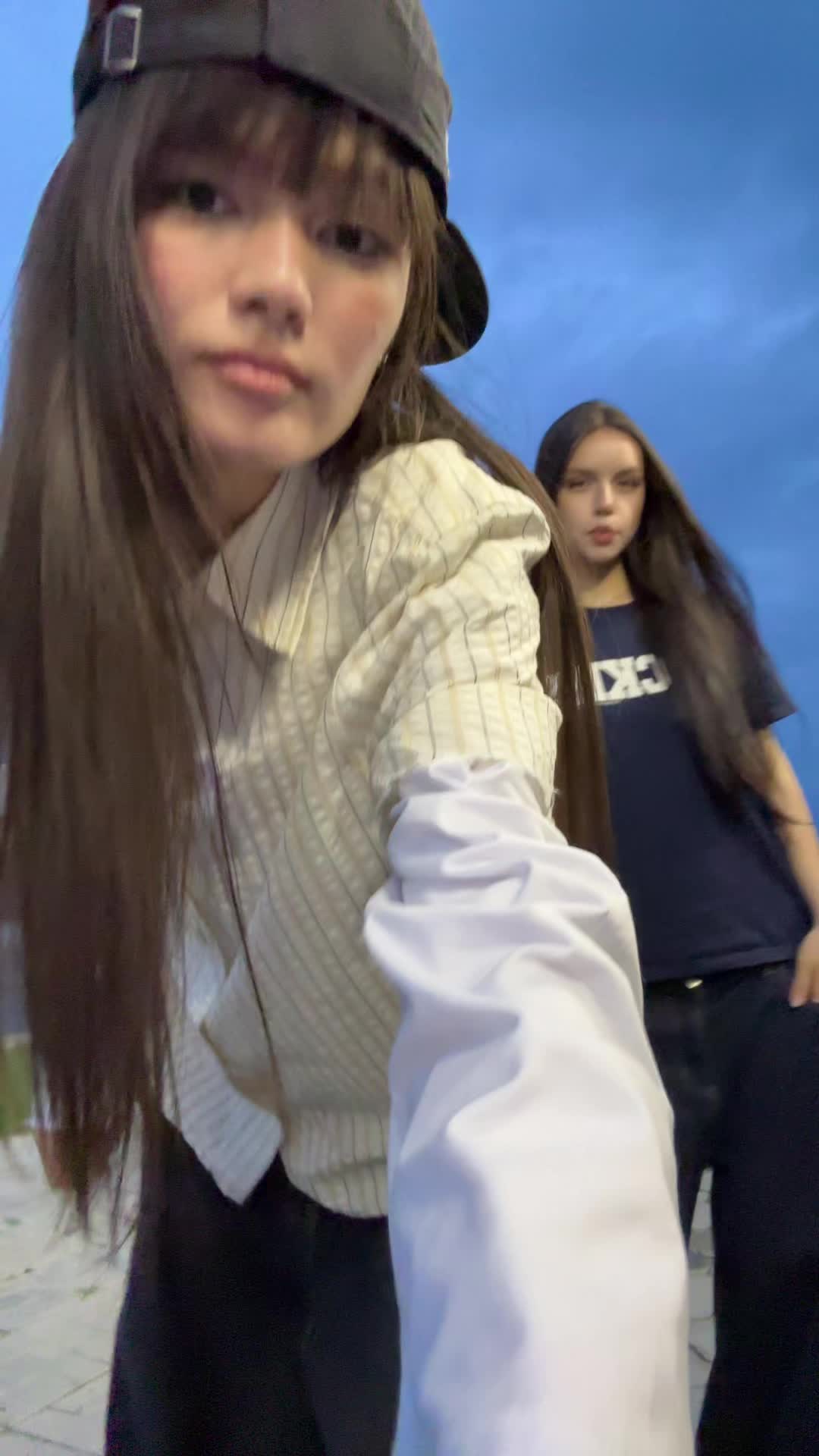 @karina