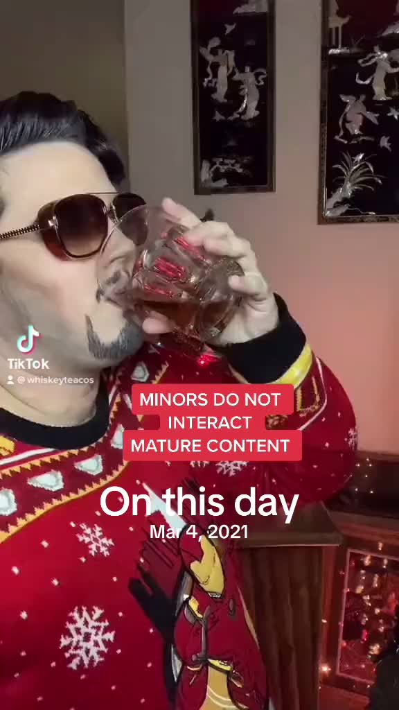 @WhiskeyTeaCos - 18+