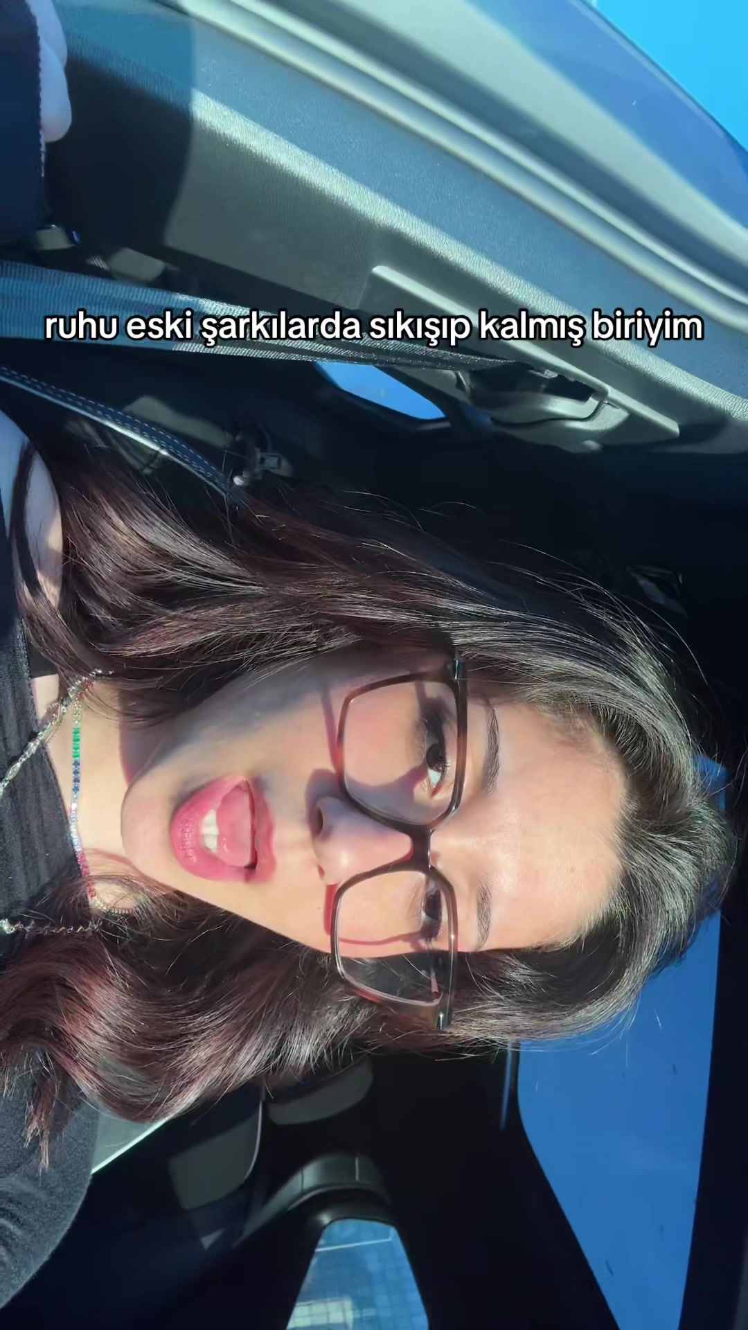 @sude