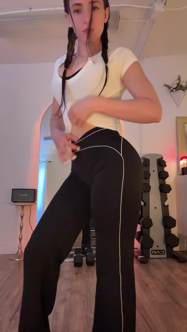 @ashley.somethin