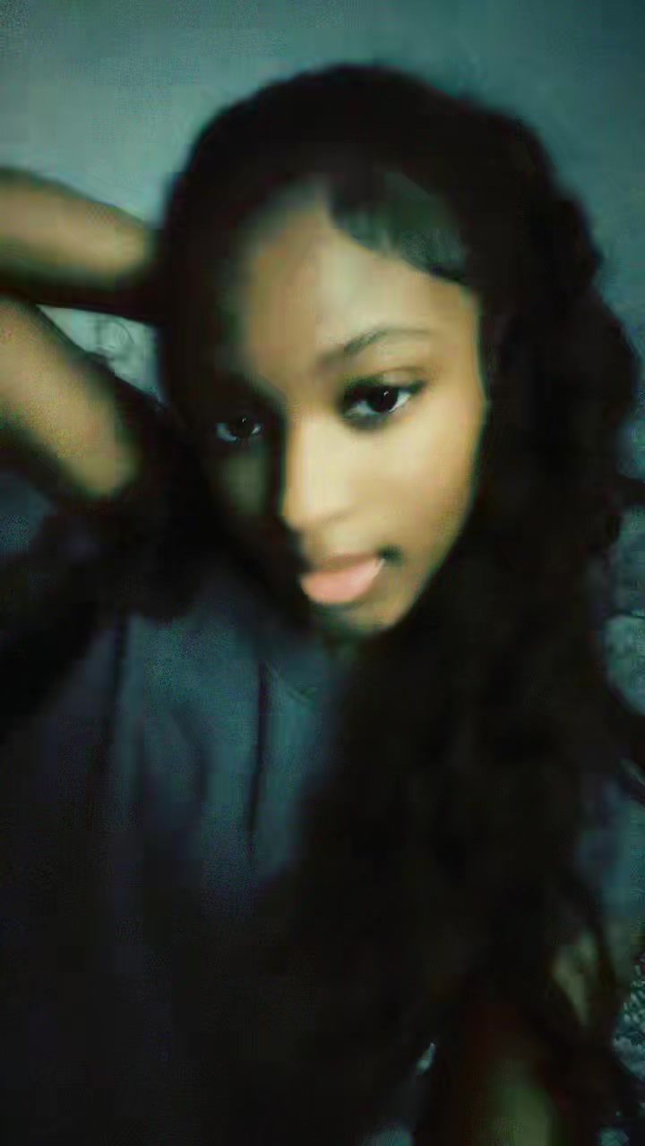 @👸🏽
