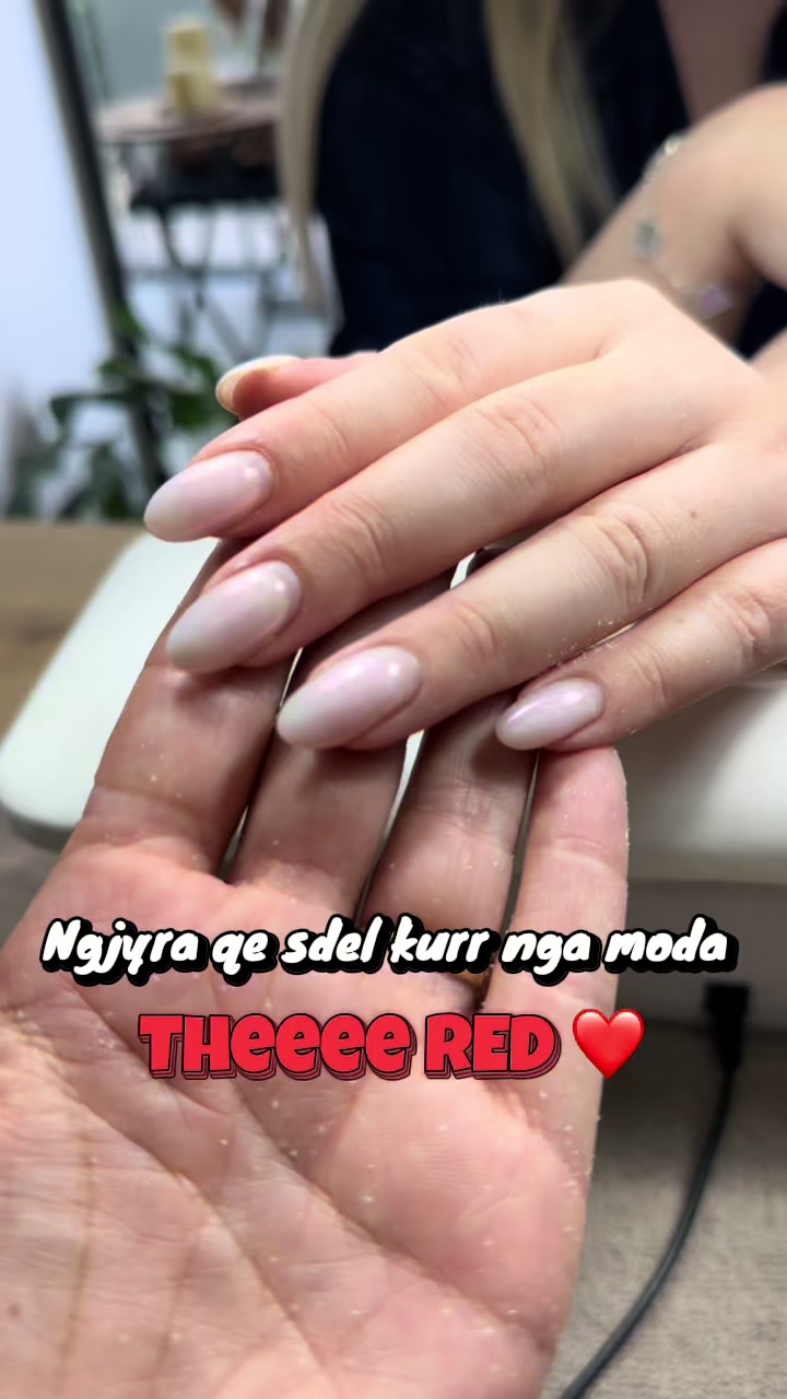 @Femme Fatale Nails