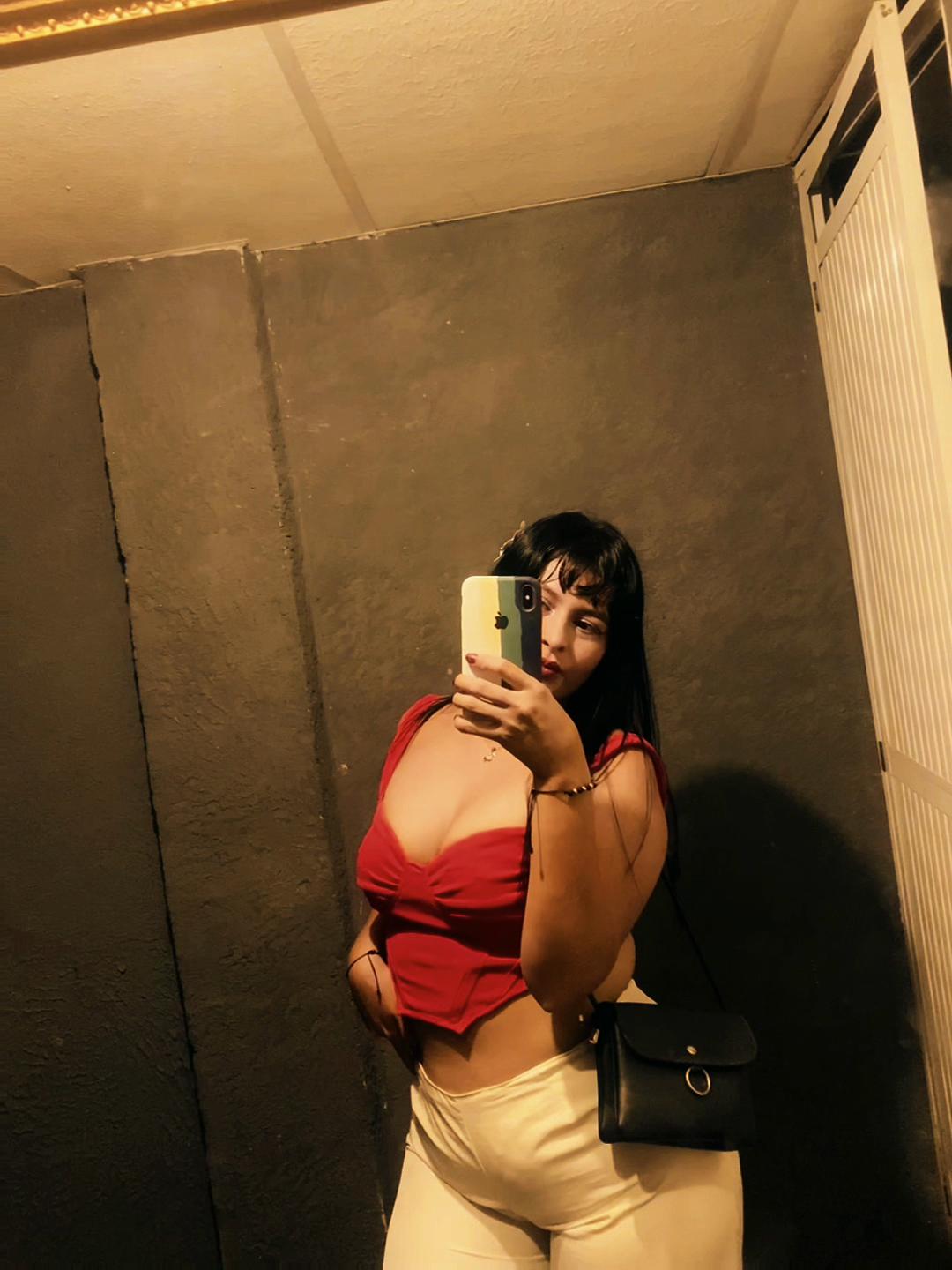 @Yenny Gomez🍓