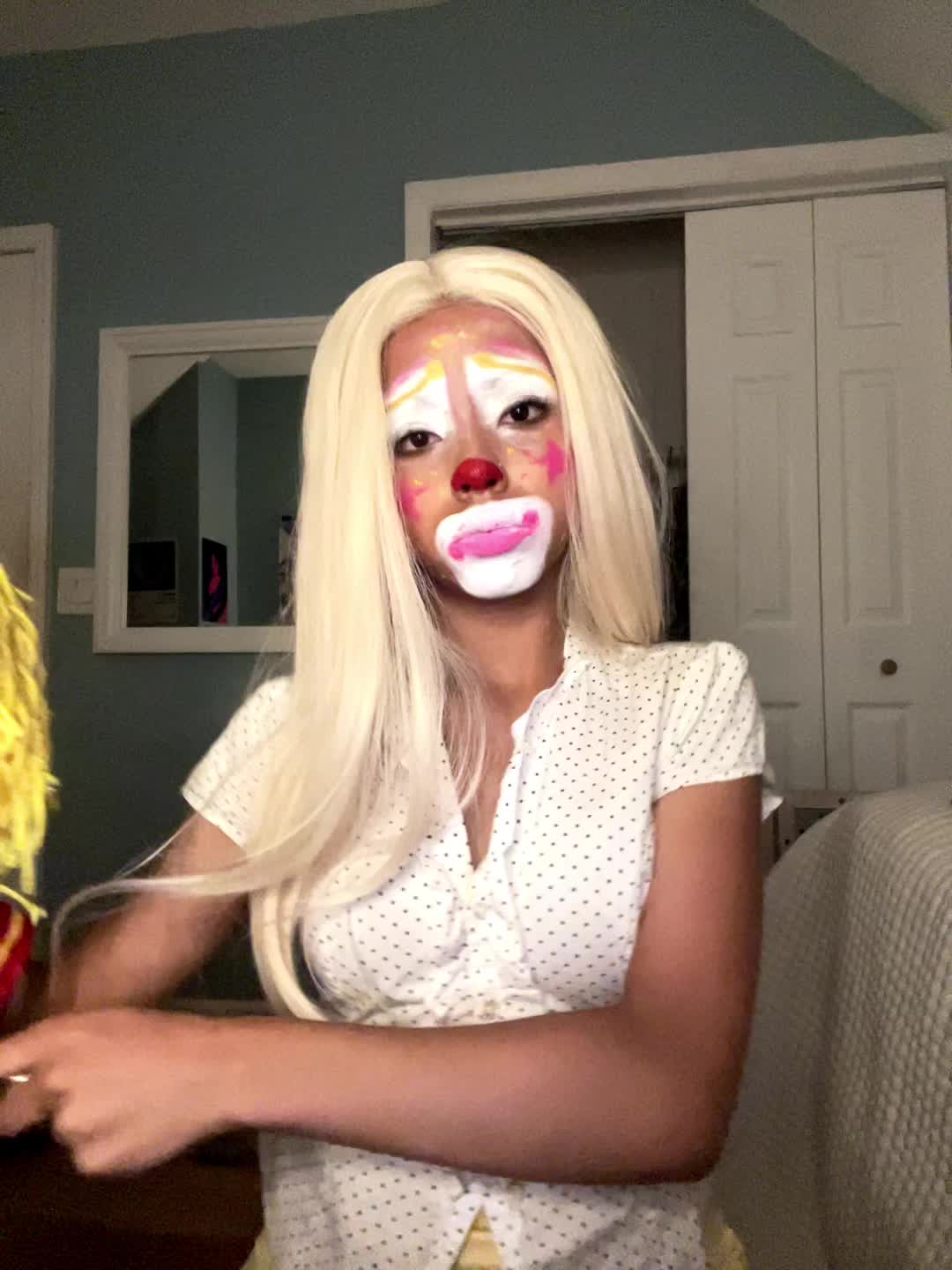 @𝚜𝚘𝚙𝚑𝚘𝚙𝚛𝚊