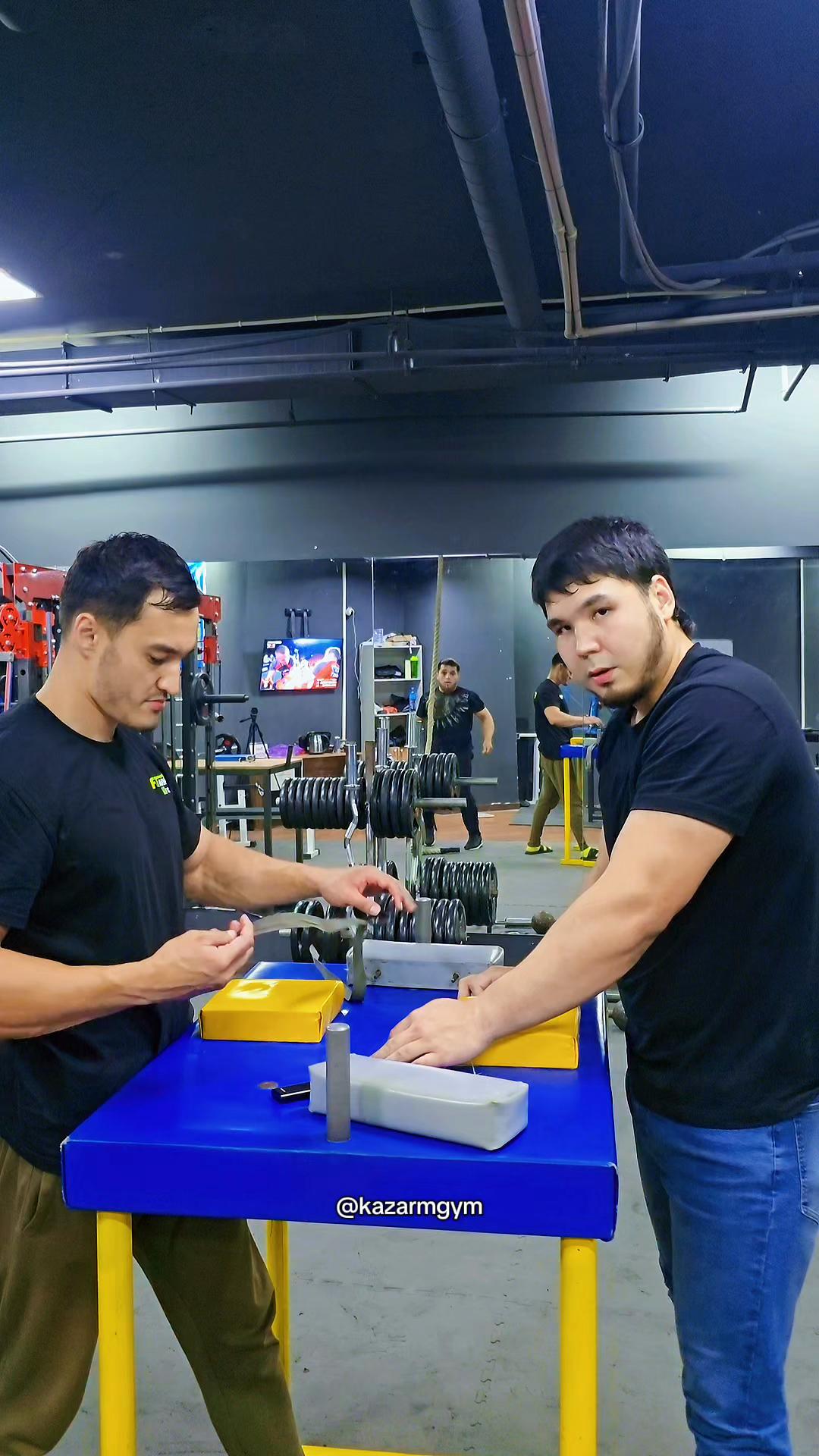 @Kazarmgym