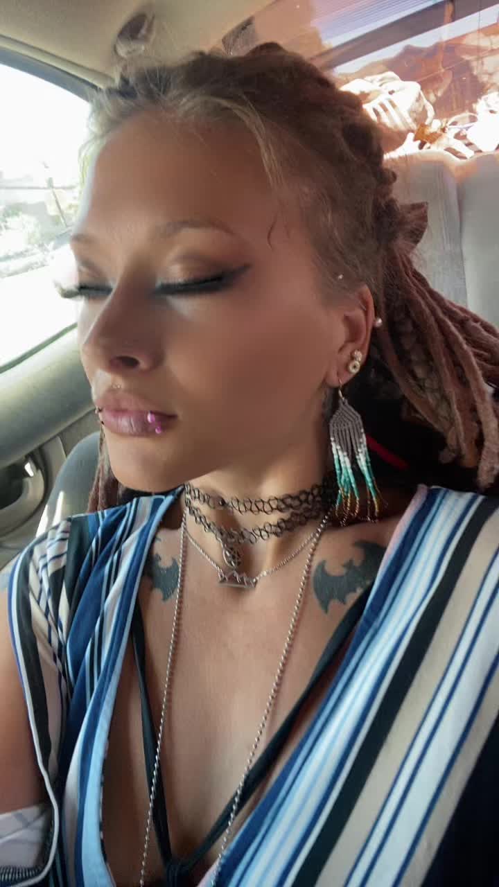 @PsychoticAngel420