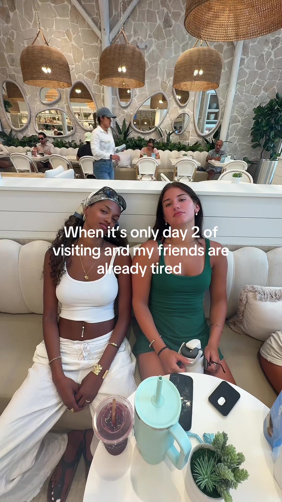 @Bella