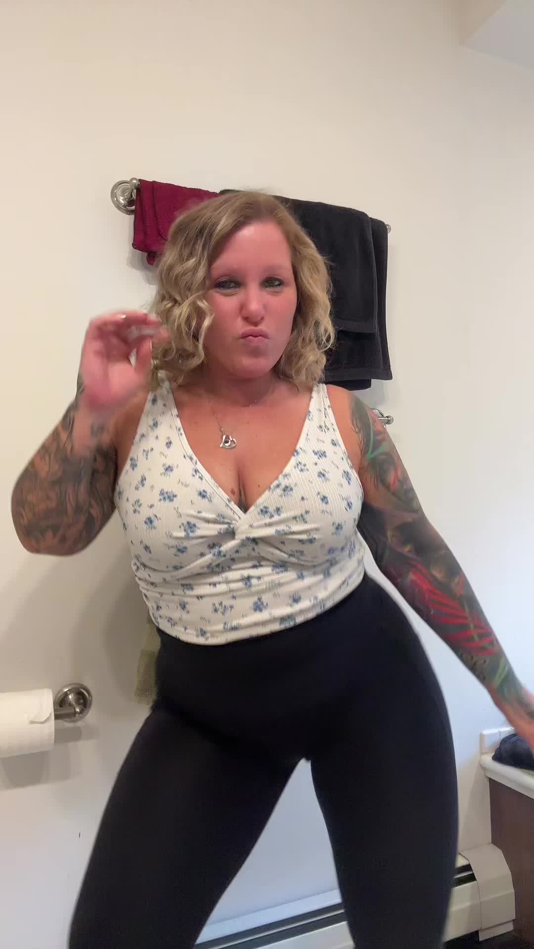 @Tattedmoonqueenoftheban