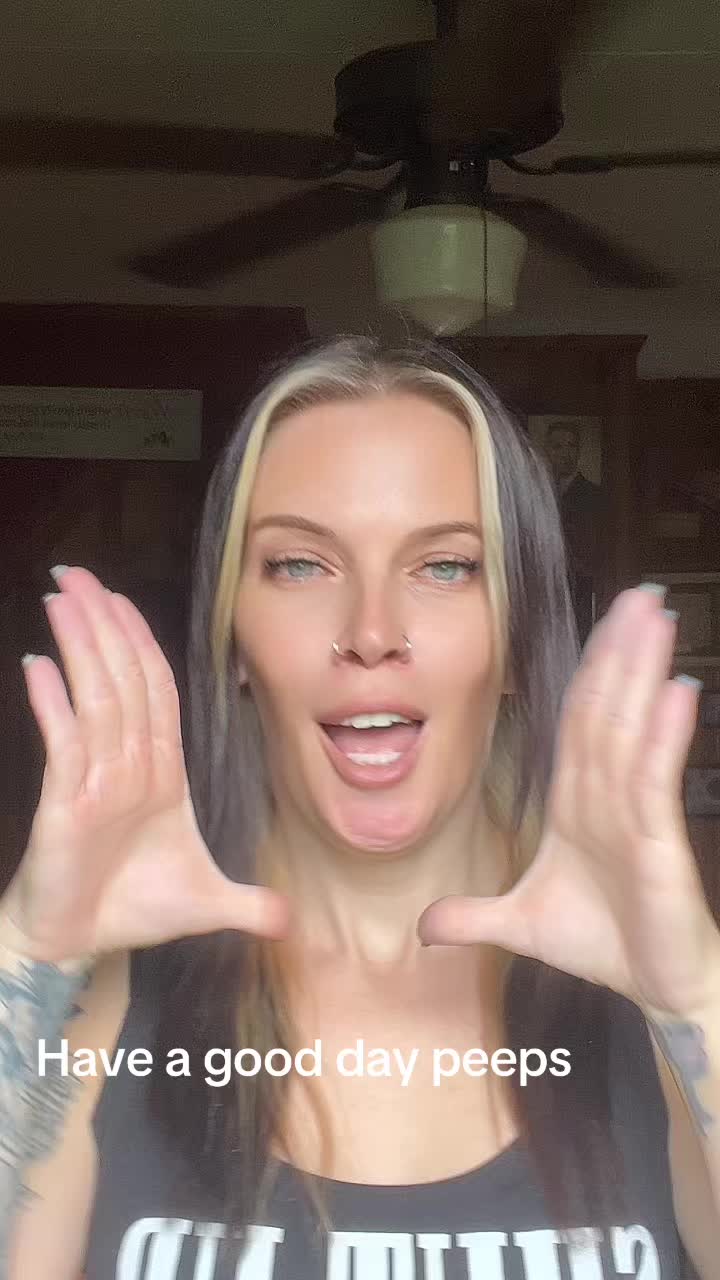 @Queenmegan1990