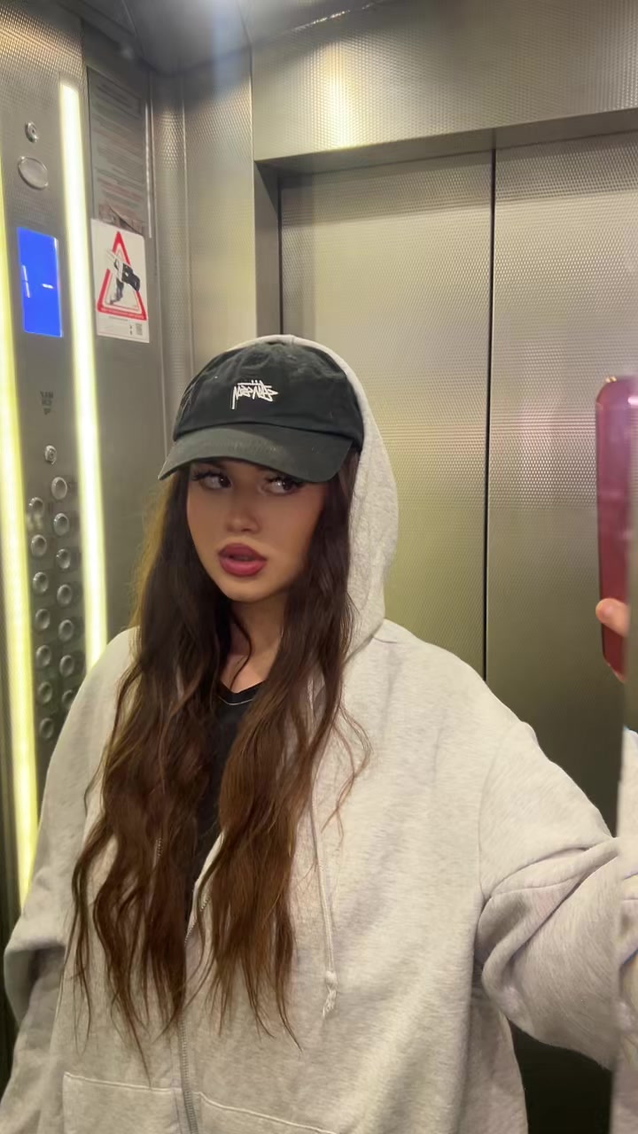 @Варя