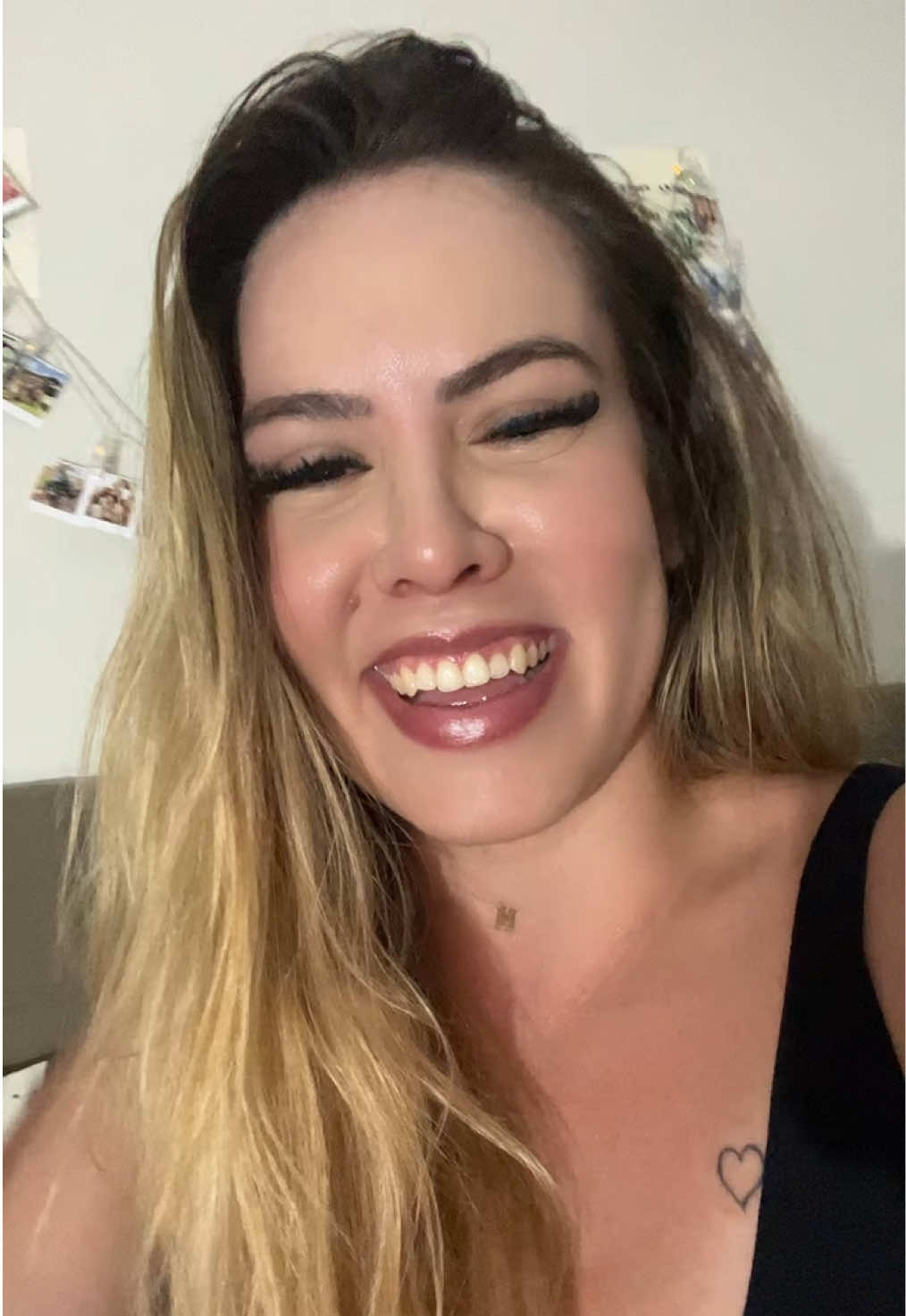 @ahelenajulia