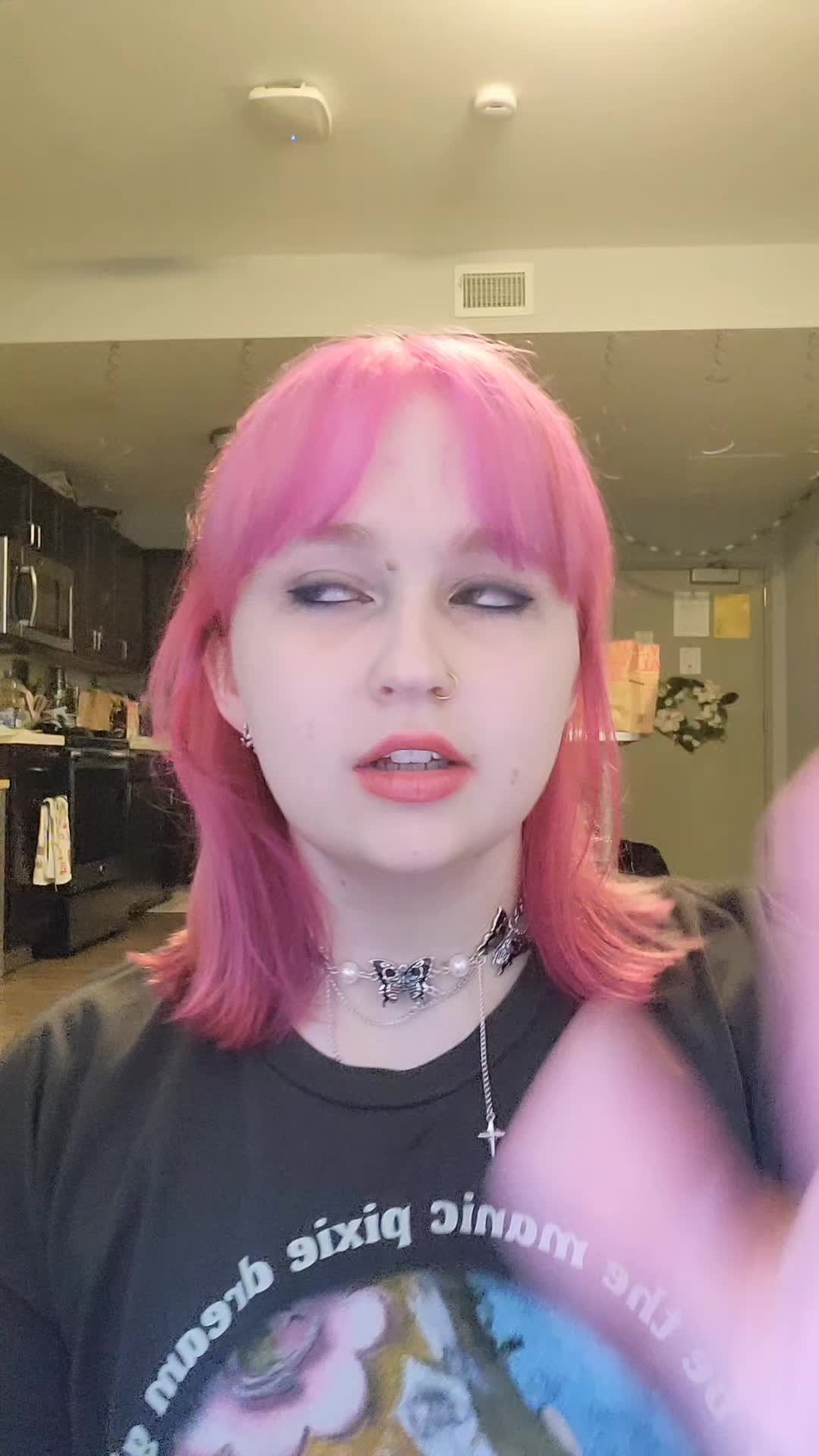 @Lilybug💮