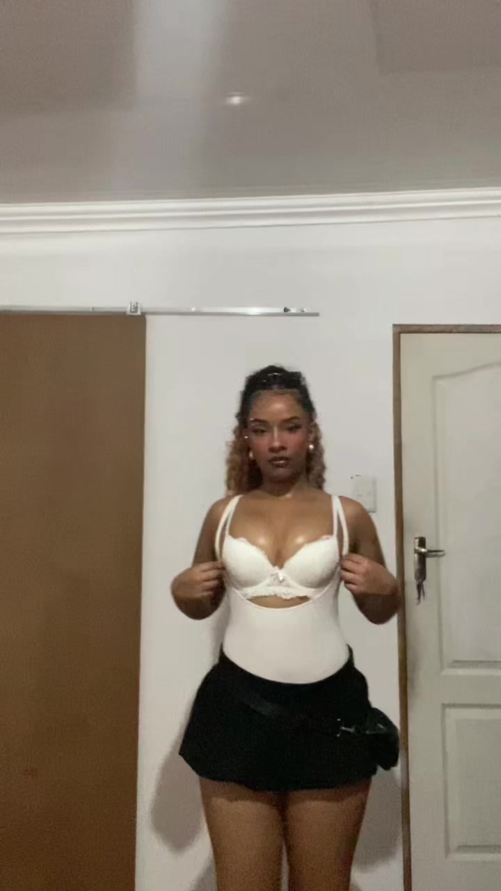 @TheColouredMakoti