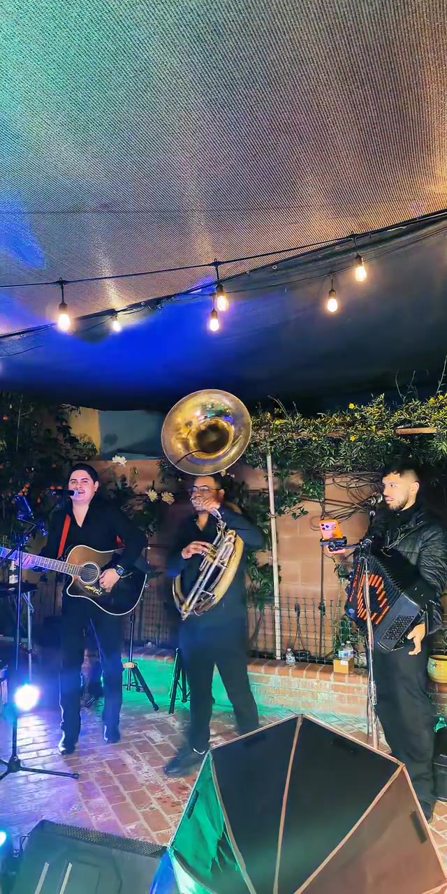 @Iván Grupo La Elección