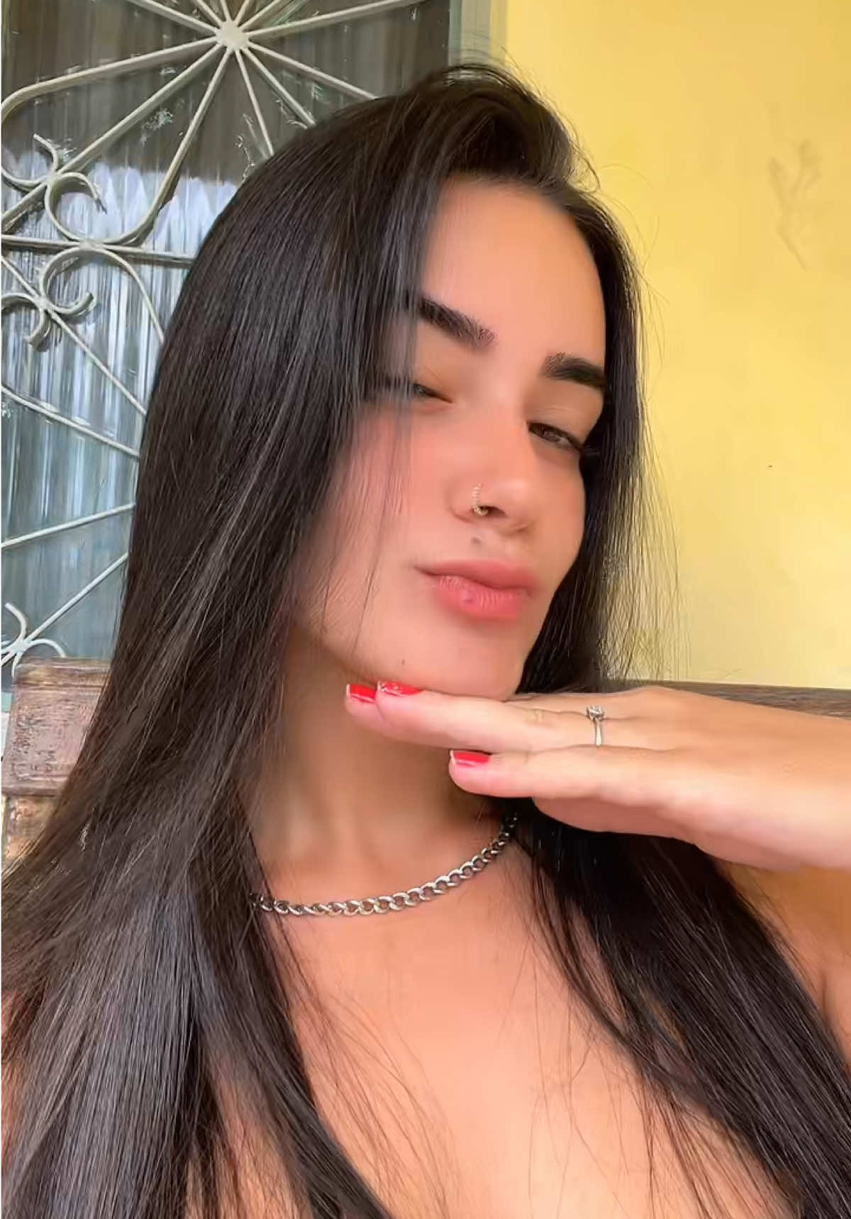 @nayla