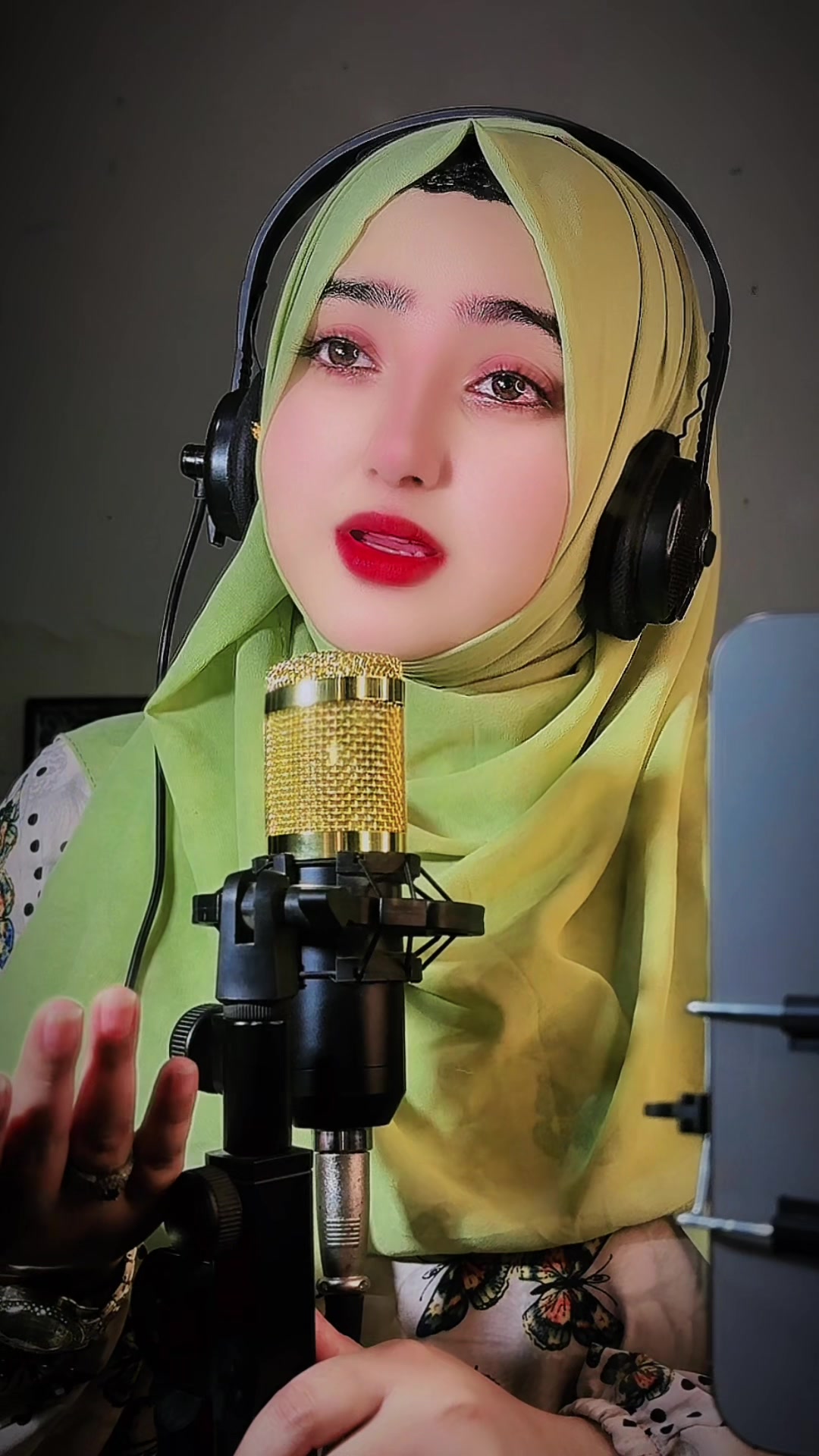 @Abida Malik 2.0
