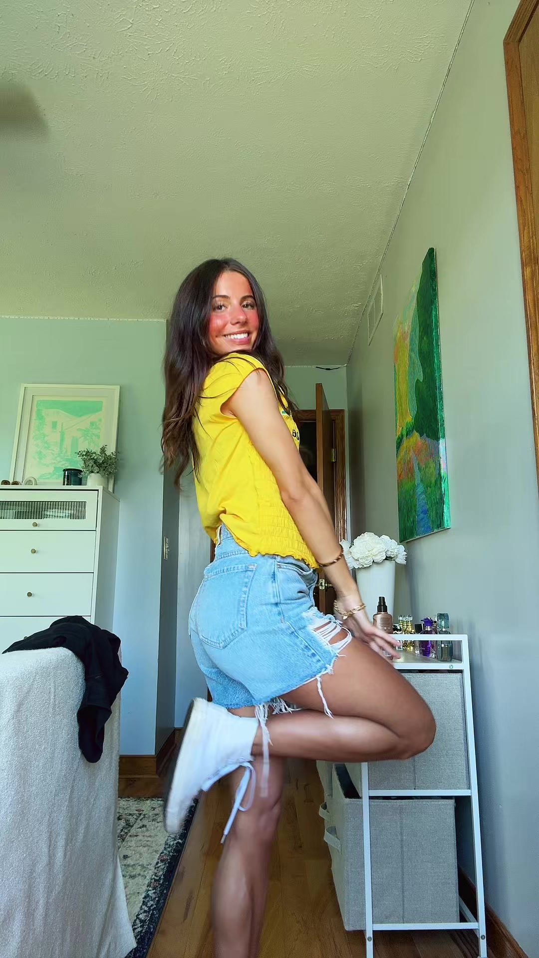 @whoismirasimic