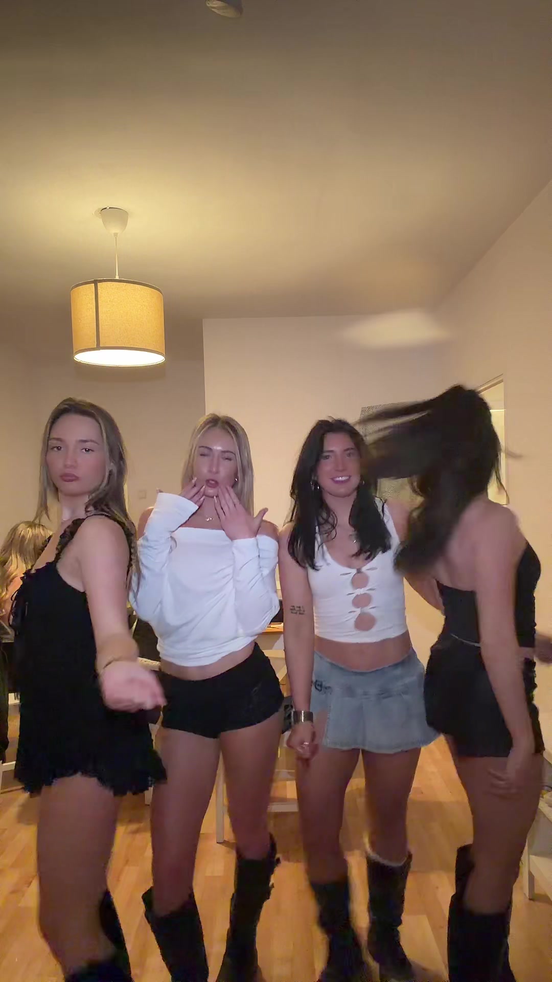 @LJ