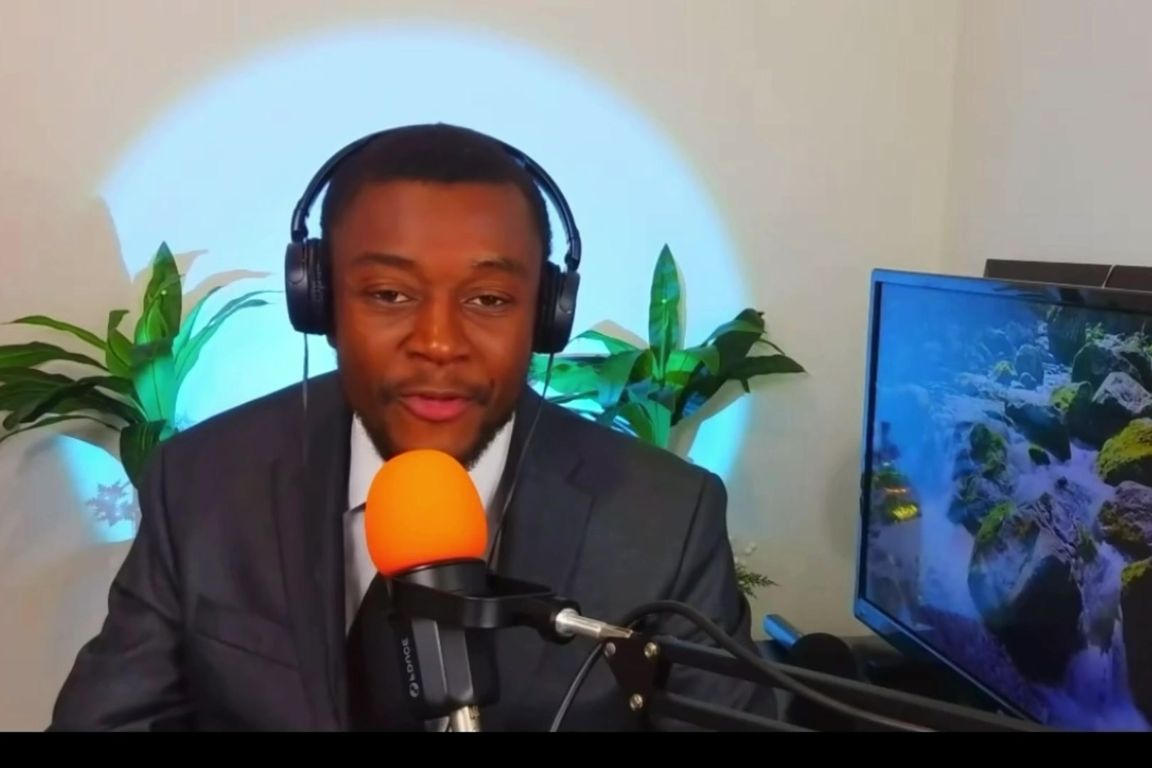@Jacky 1804 S&egrave;vis miltimedya