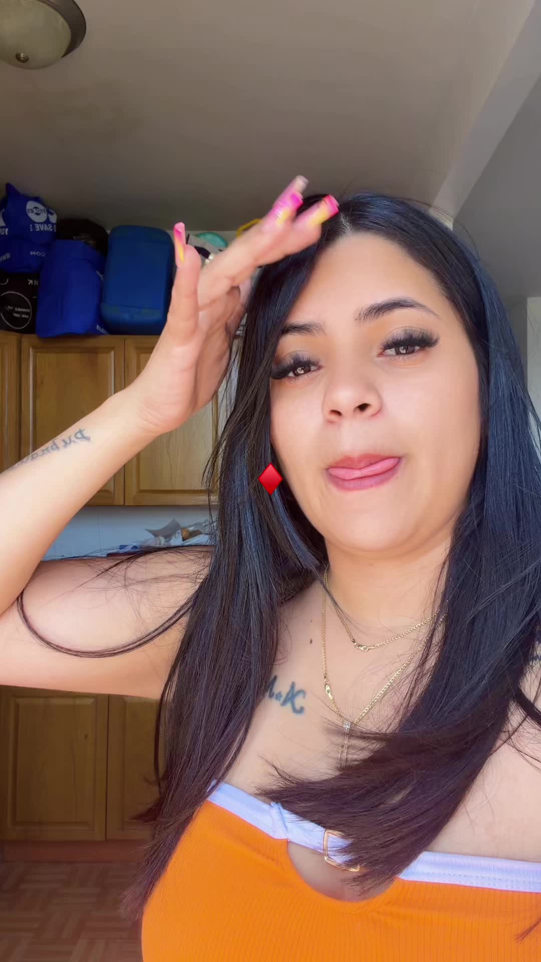 @🐛🦋❤️&zwj;🩹🤞🏼👑💋💄