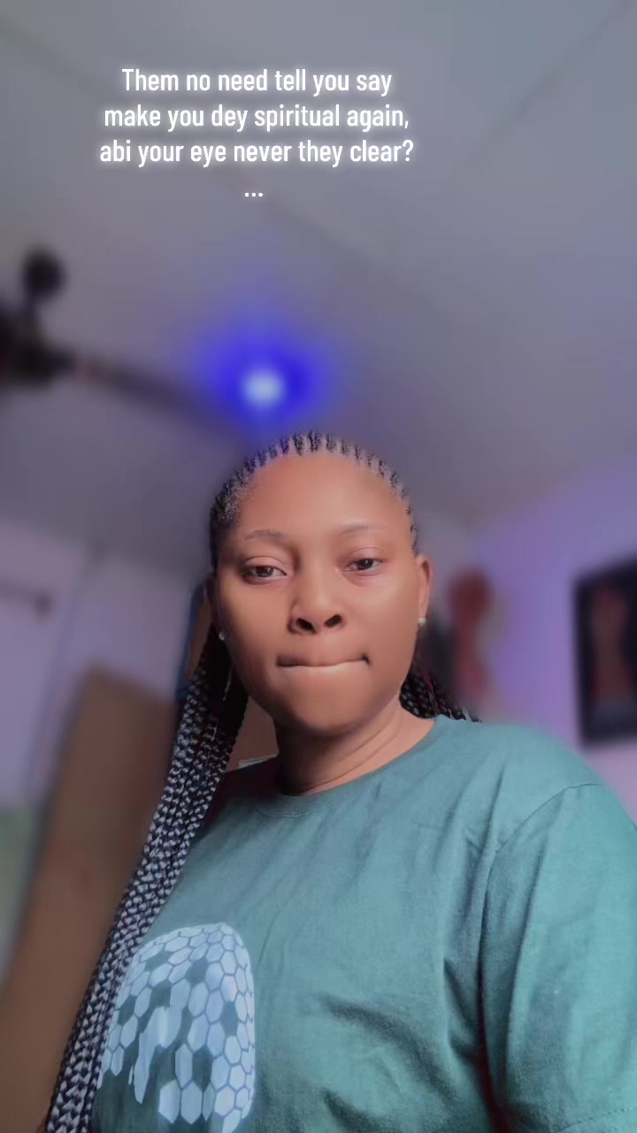 @hokeykey_