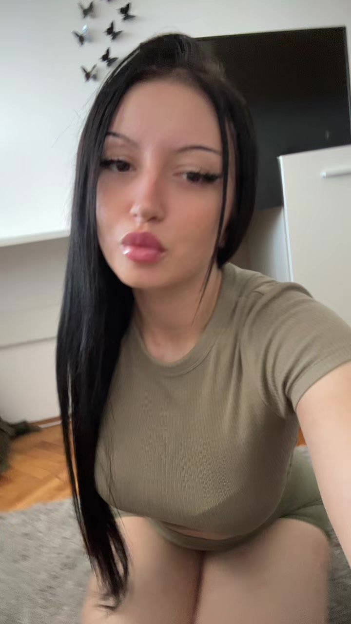 @𝒜𝓃𝓉𝑒𝒶