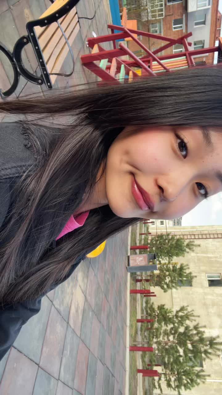 @🐥