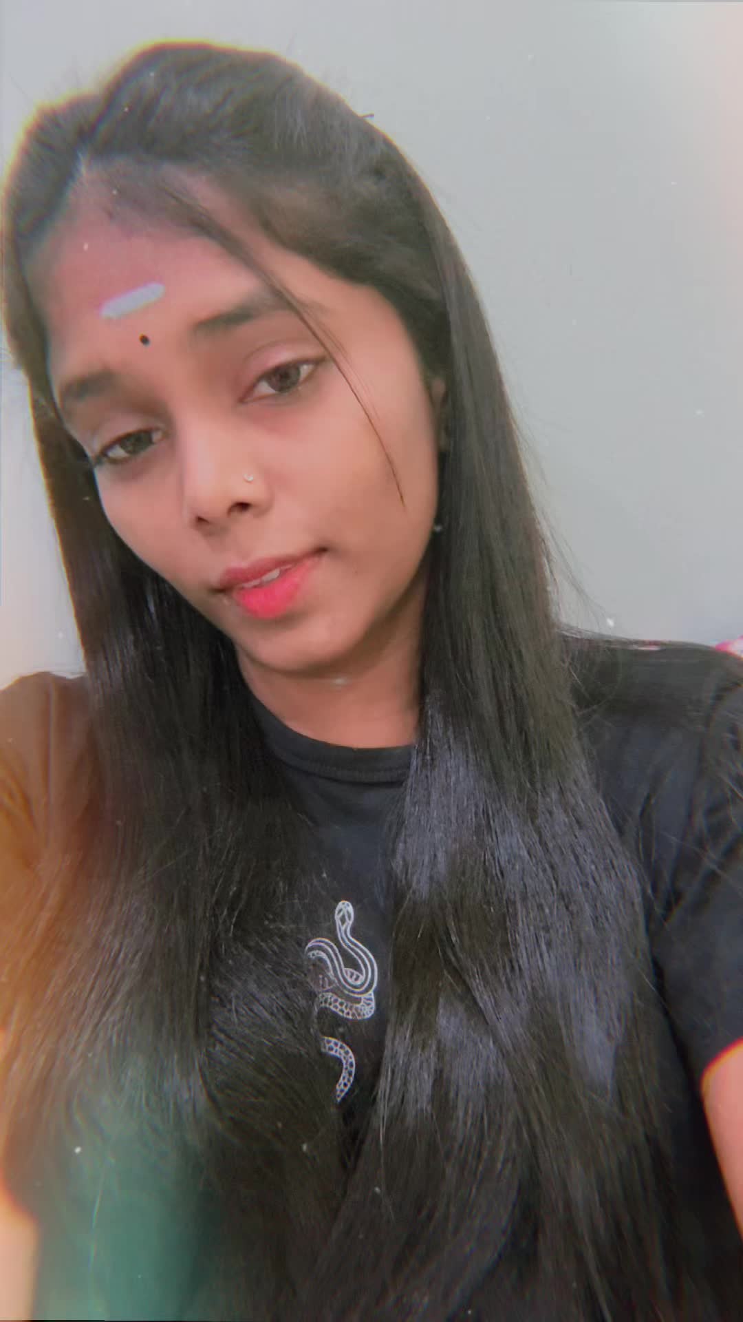 @Aishu🪽