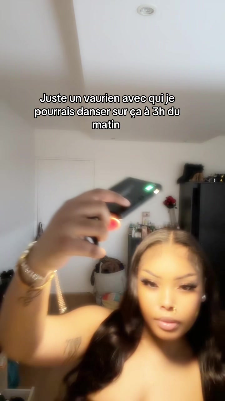 @veeegaass👄