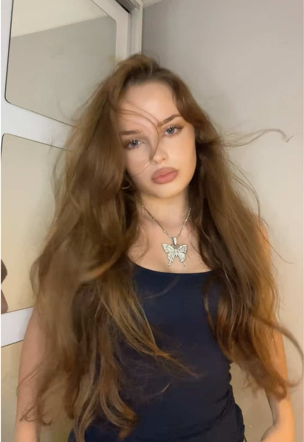 @Elaa