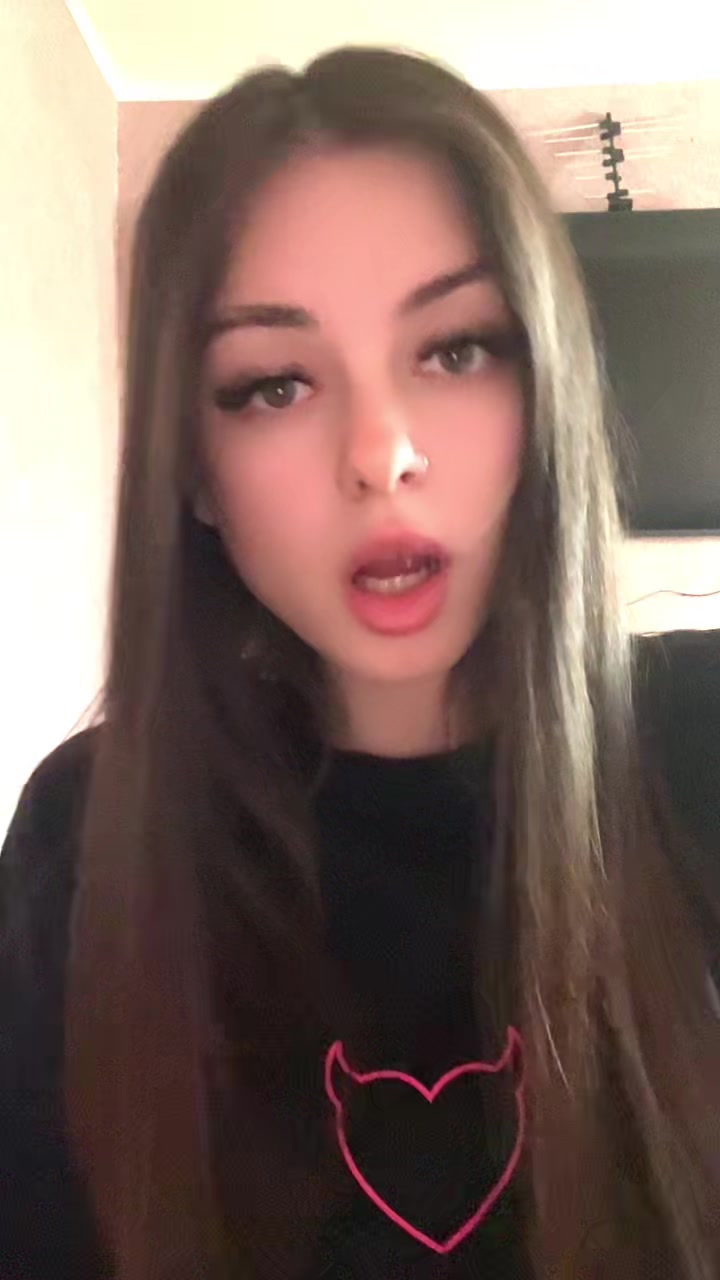 @_katyusha_