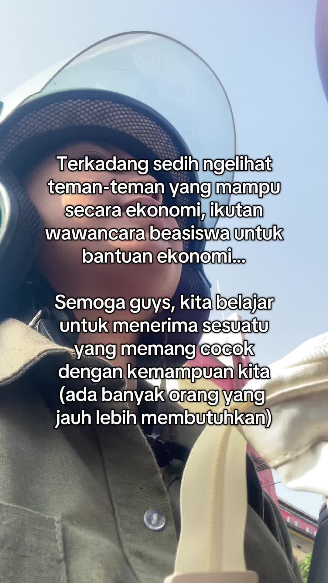 @Yessi | About Mahasiswa 💪