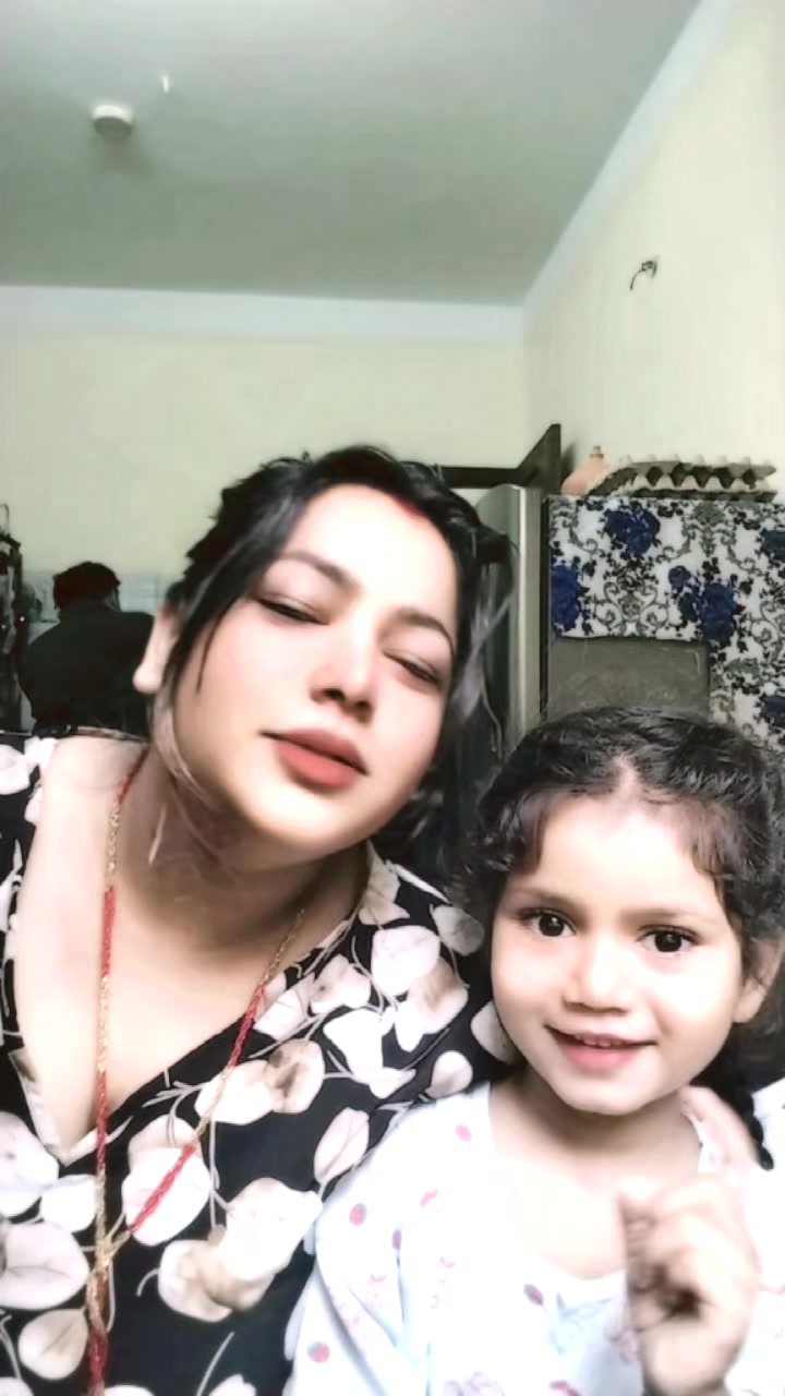 @KAJAL SHARMA 🫰