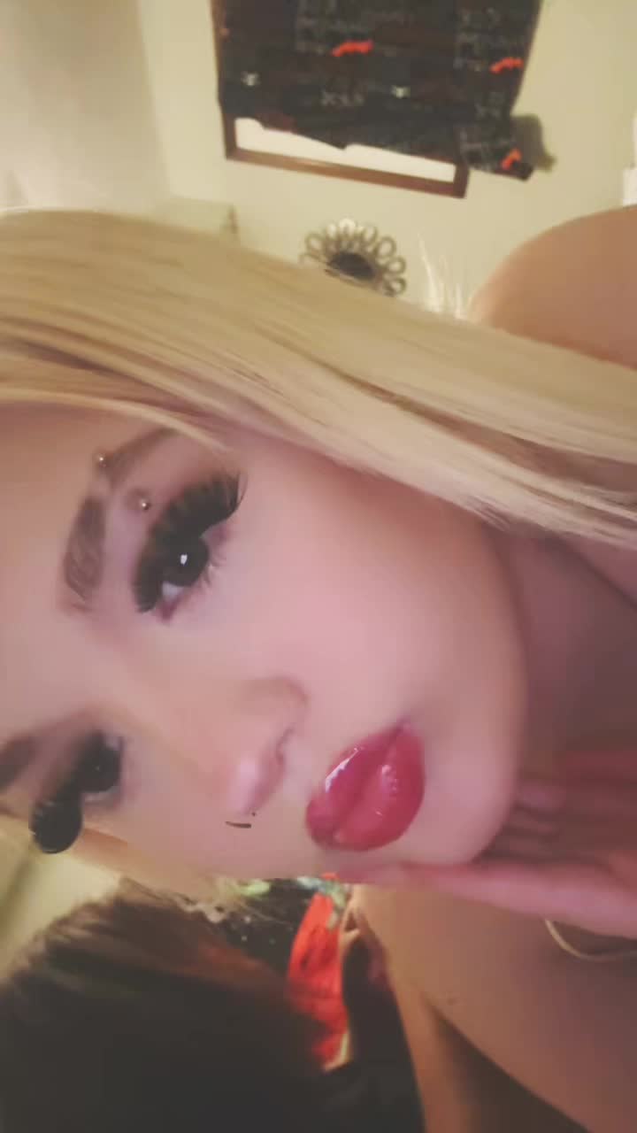 @prettiestfaceoncam_