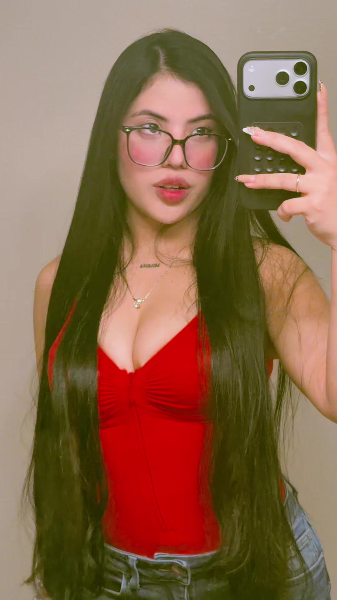 @ᴀʟʏ ᴠᴇʟᴇᴢ ♌︎