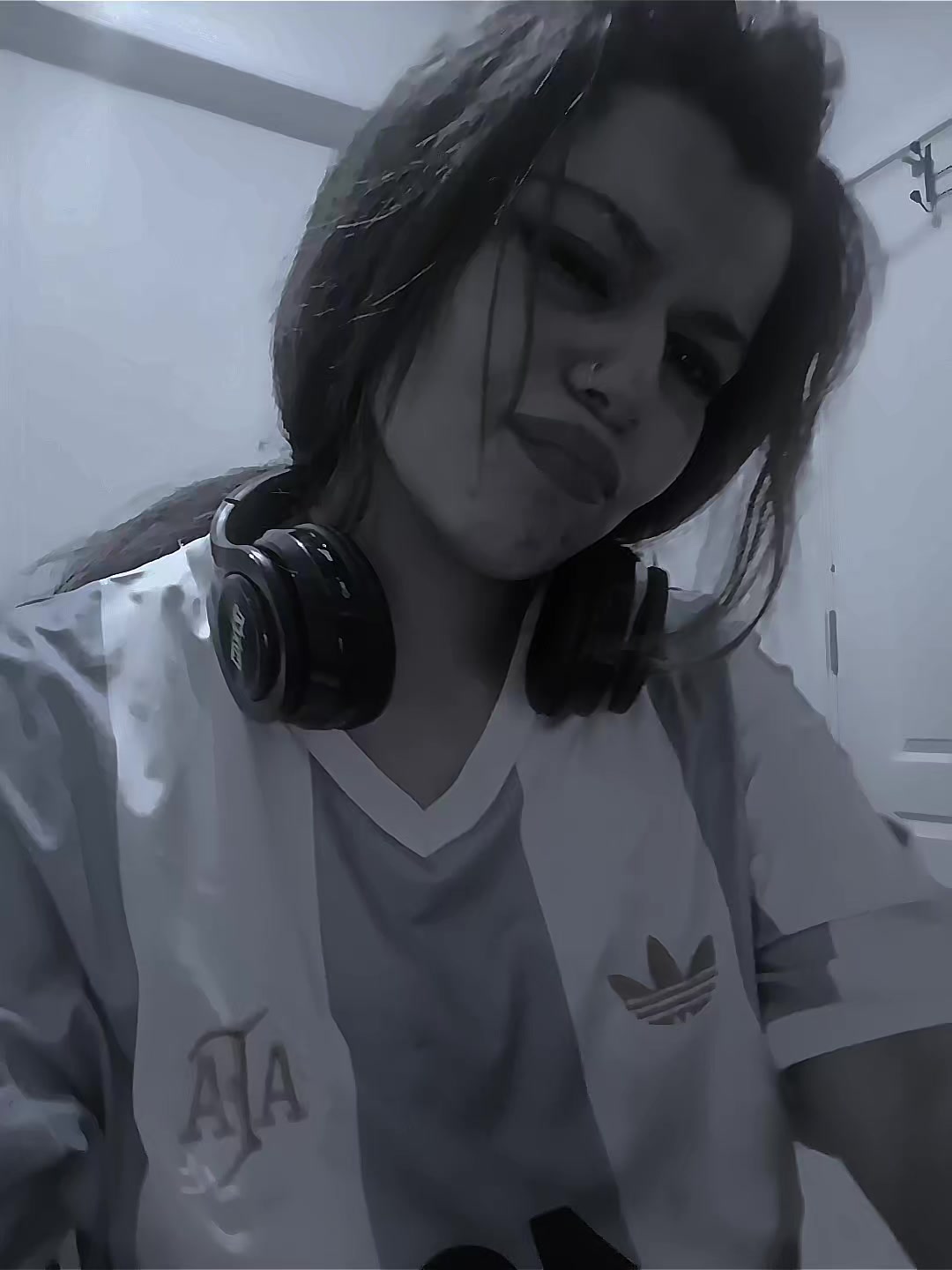 @OtistikLaraa