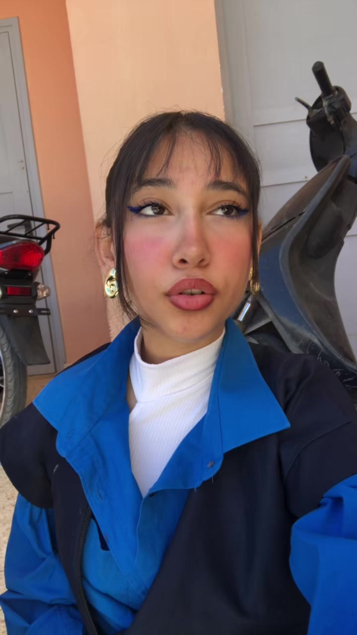 @M.