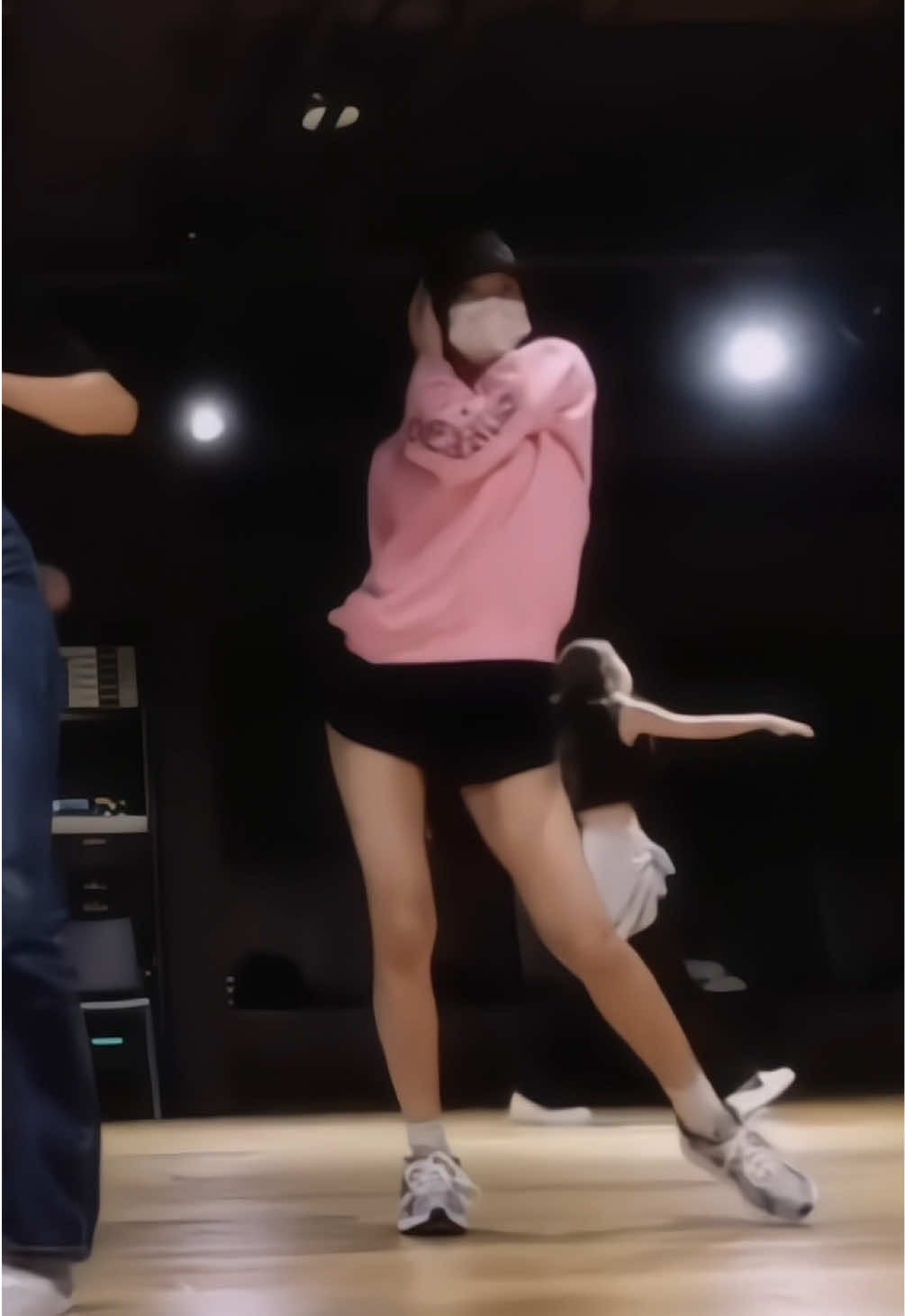 @𝚅𝚒𝚡𝚒