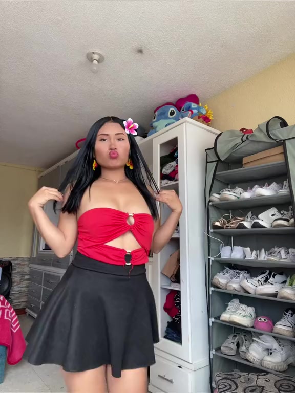 @Micaela