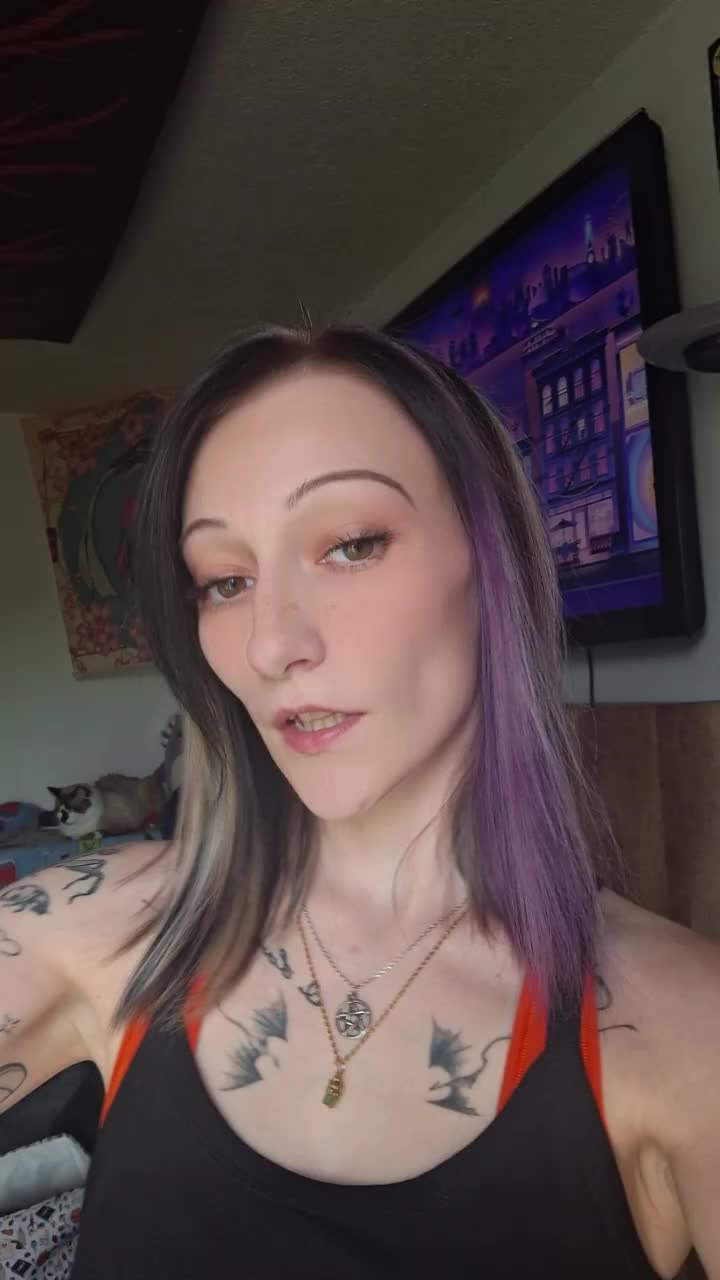 @Wrong_Bitch😈