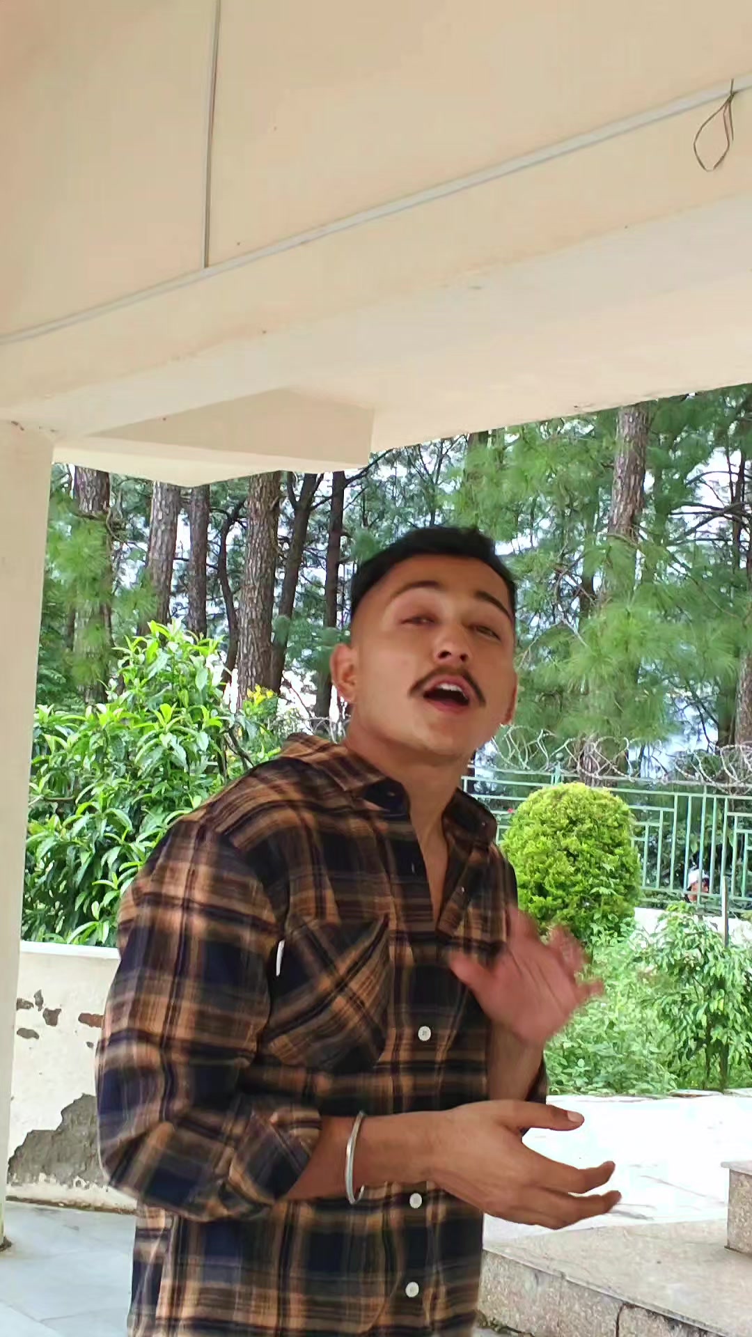 @B2🇳🇵