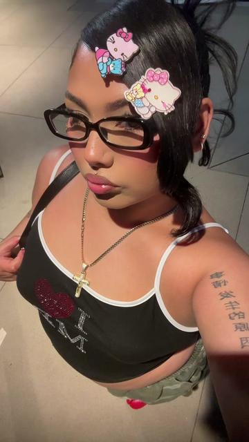 @neliiirose