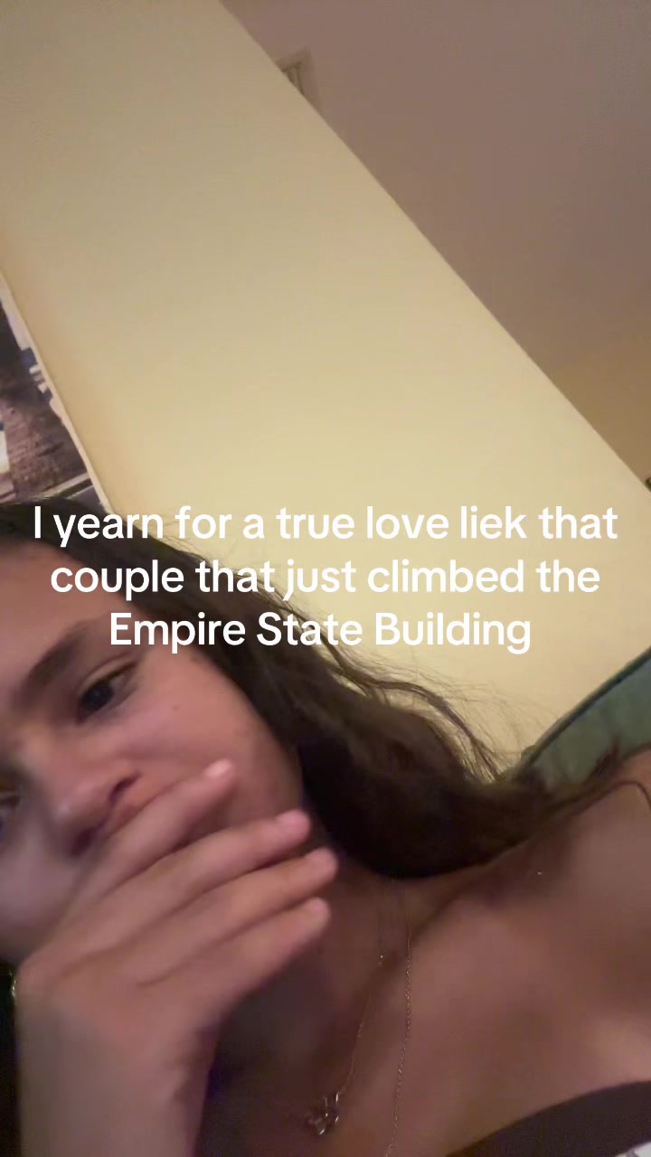 @🎱💋🥂🐆🪩🍒🍾