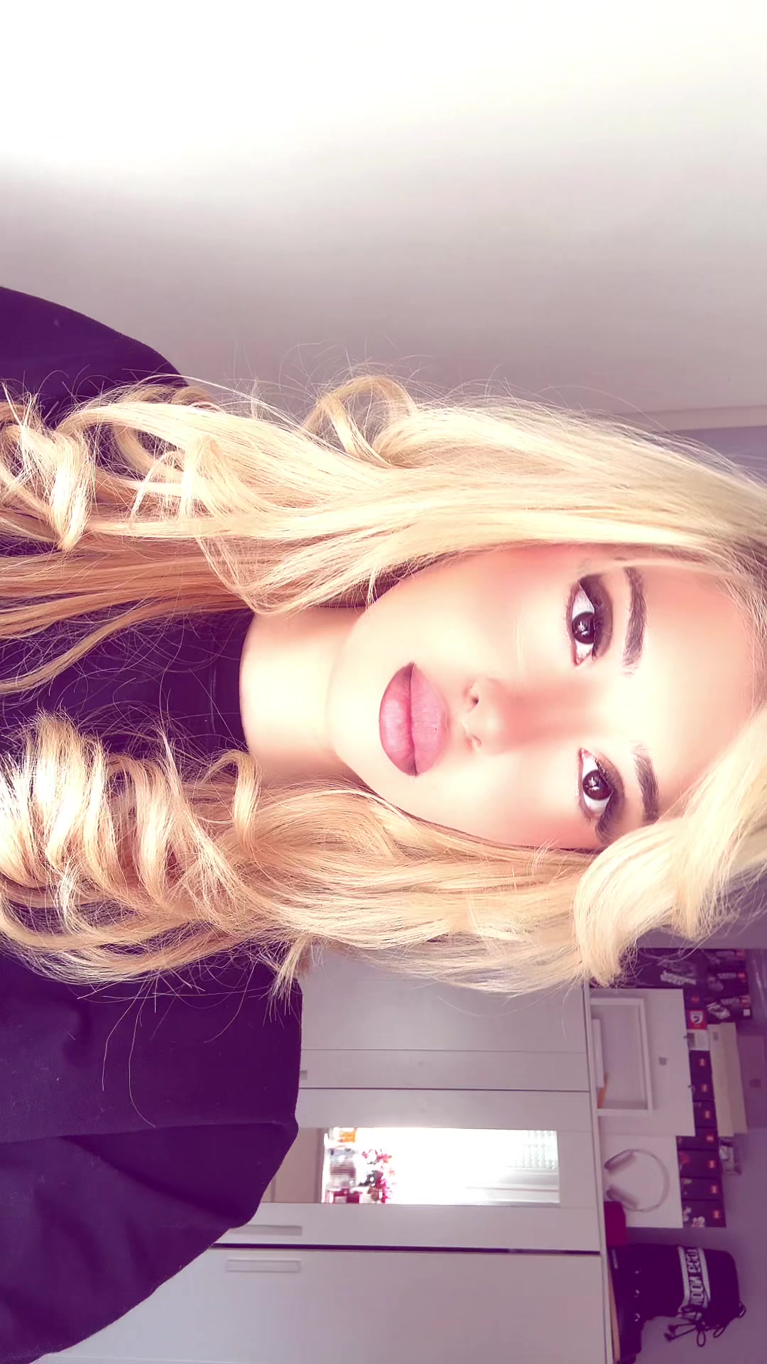 @карина☦︎