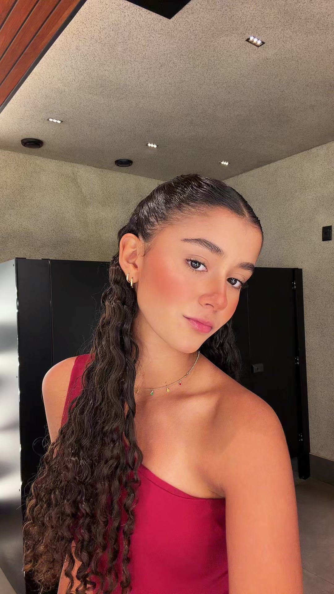 @lauraa