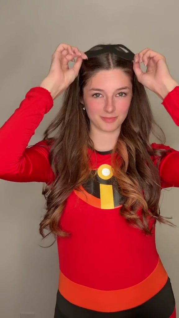 @EllaBloom