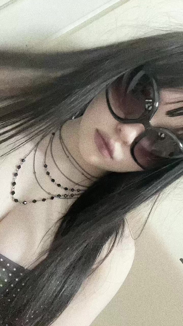 @dnkkkkkqw