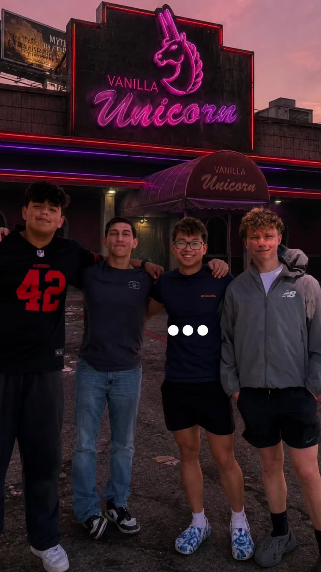 @𝖍𝖊𝖈𝖙𝖔𝖗