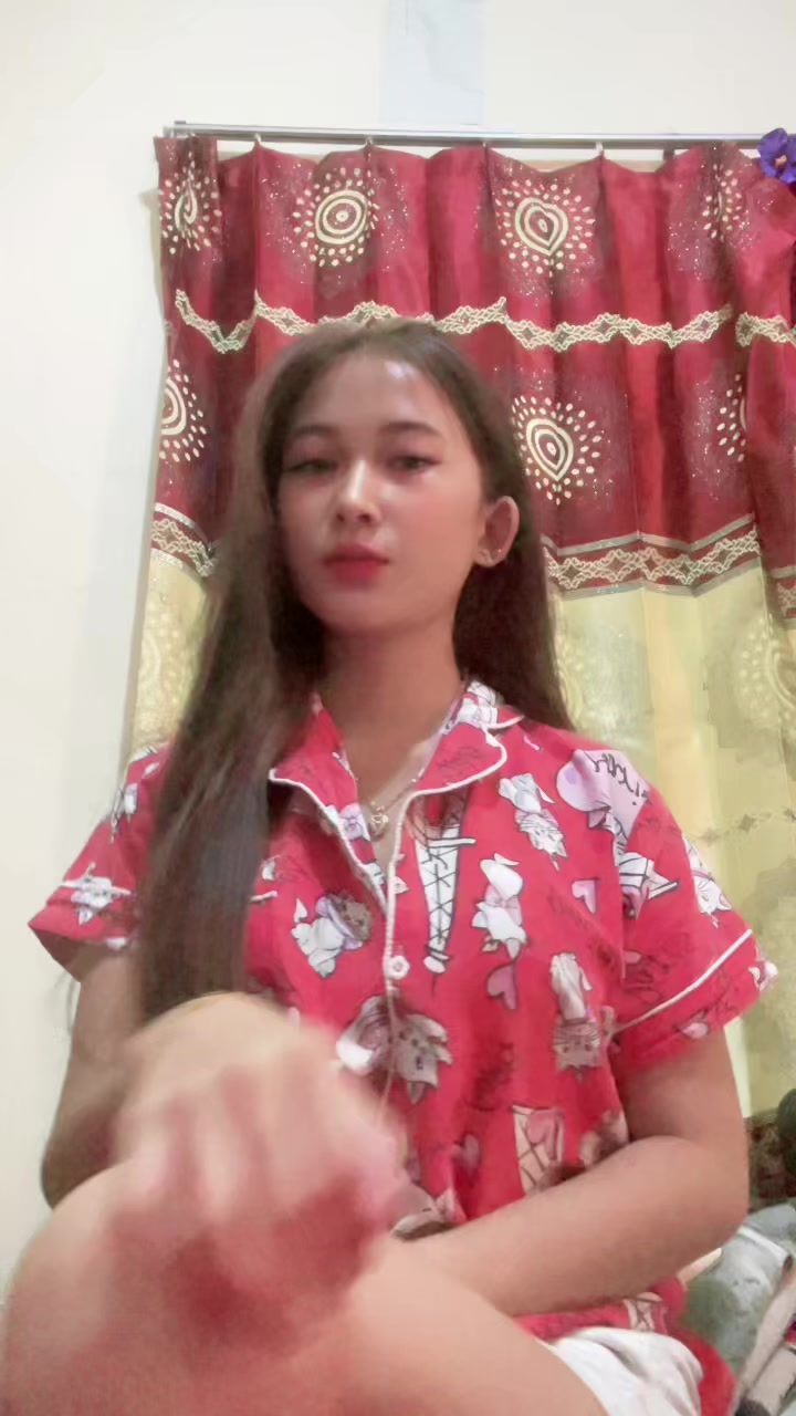 @𝒱