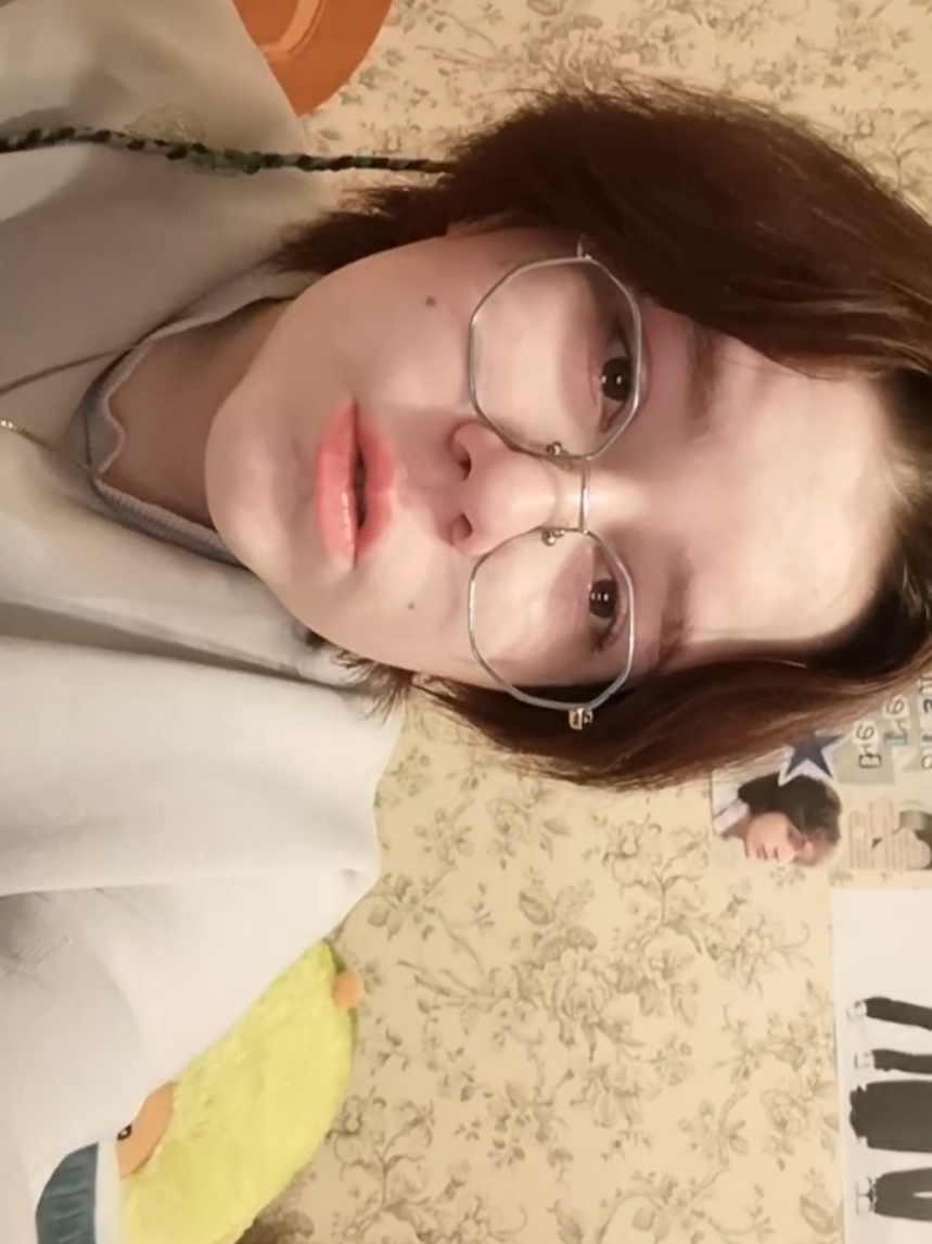 @позорница энка(?)